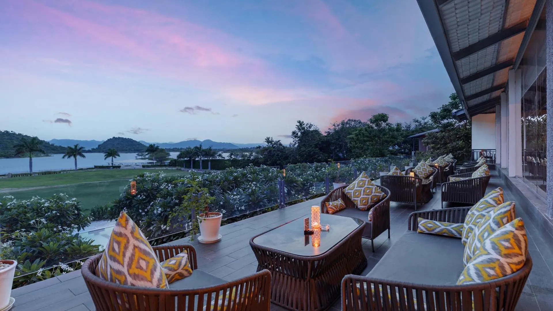 Tatsaraasa Resort & Spa, Udaipur 5*,