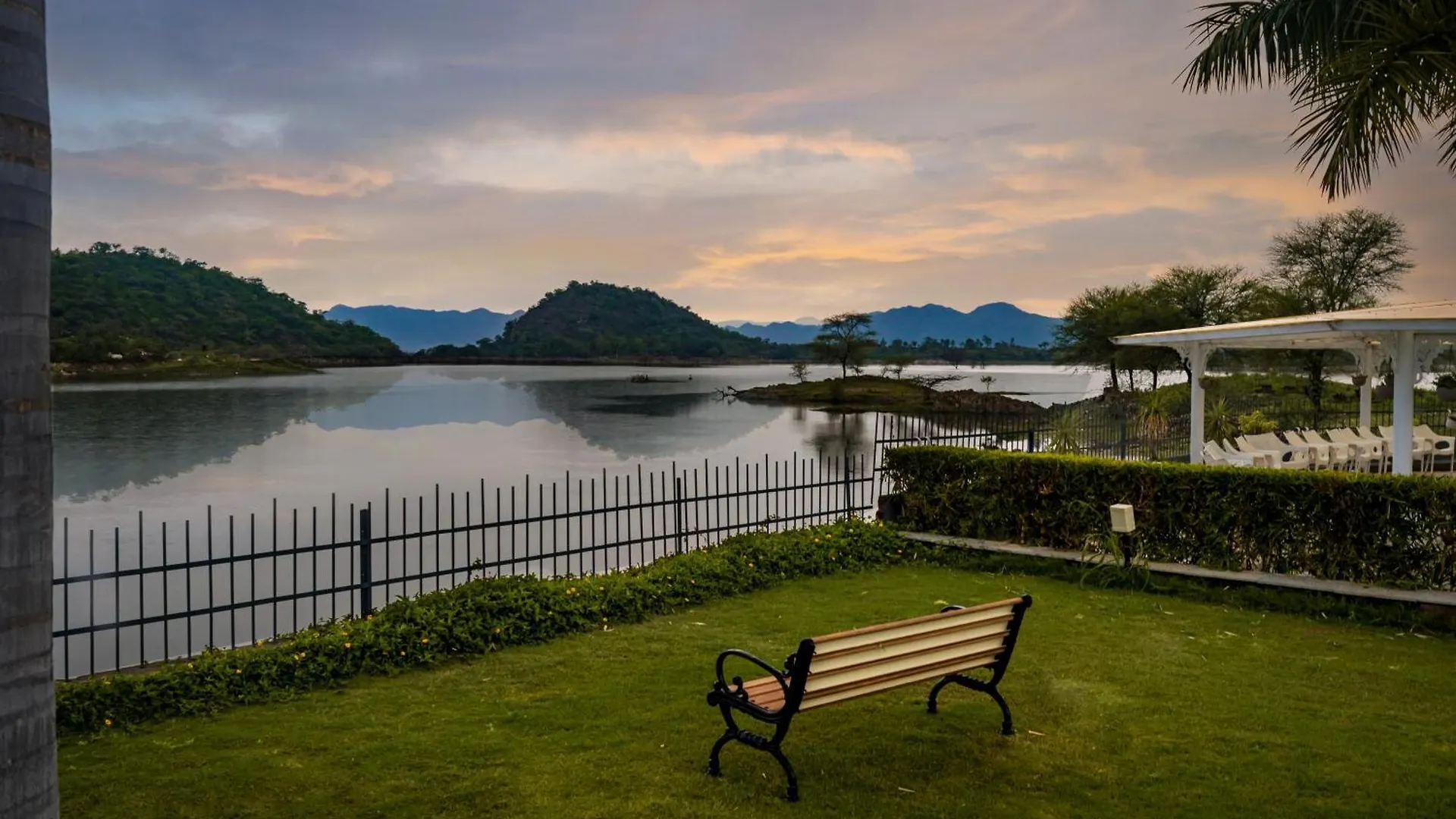 Tatsaraasa Resort & Spa, Udaipur contacts