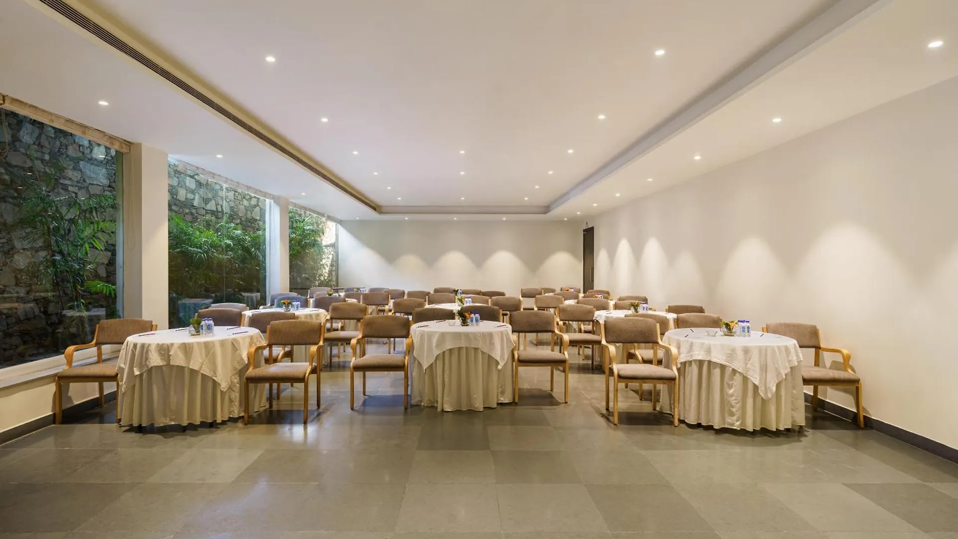 Tatsaraasa Resort & Spa, Udaipur