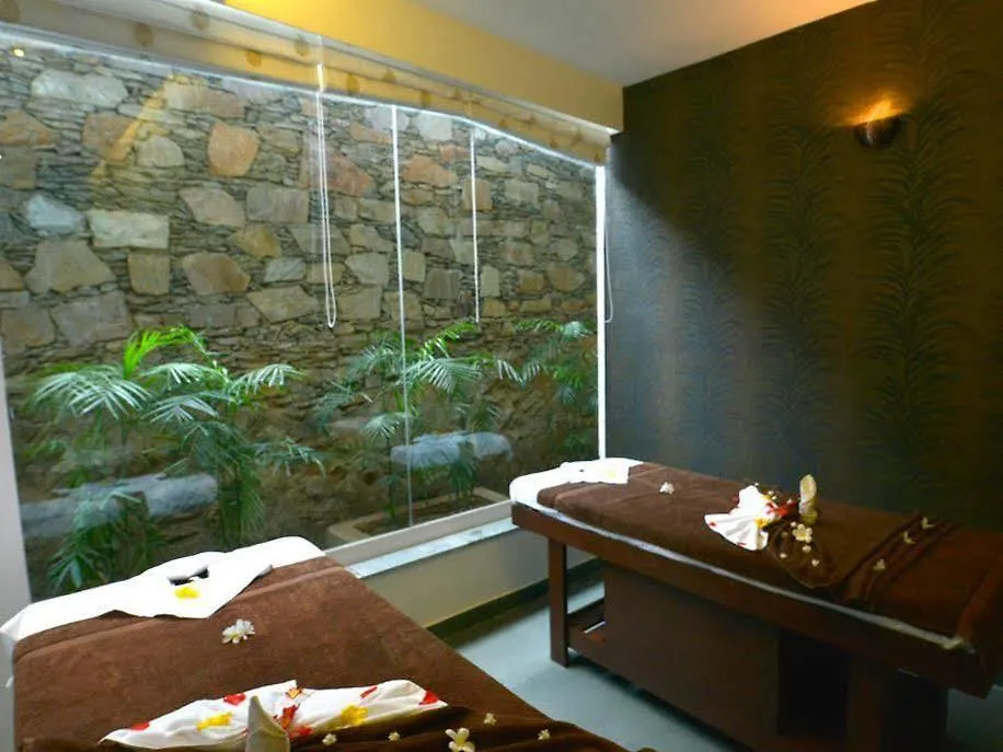 Tatsaraasa Resort & Spa, Udaipur 5*,